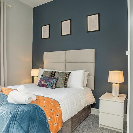 2 Bdr & 1 Bdr Apartments At Queens Uni By Belfast City Breaks מראה חיצוני תמונה