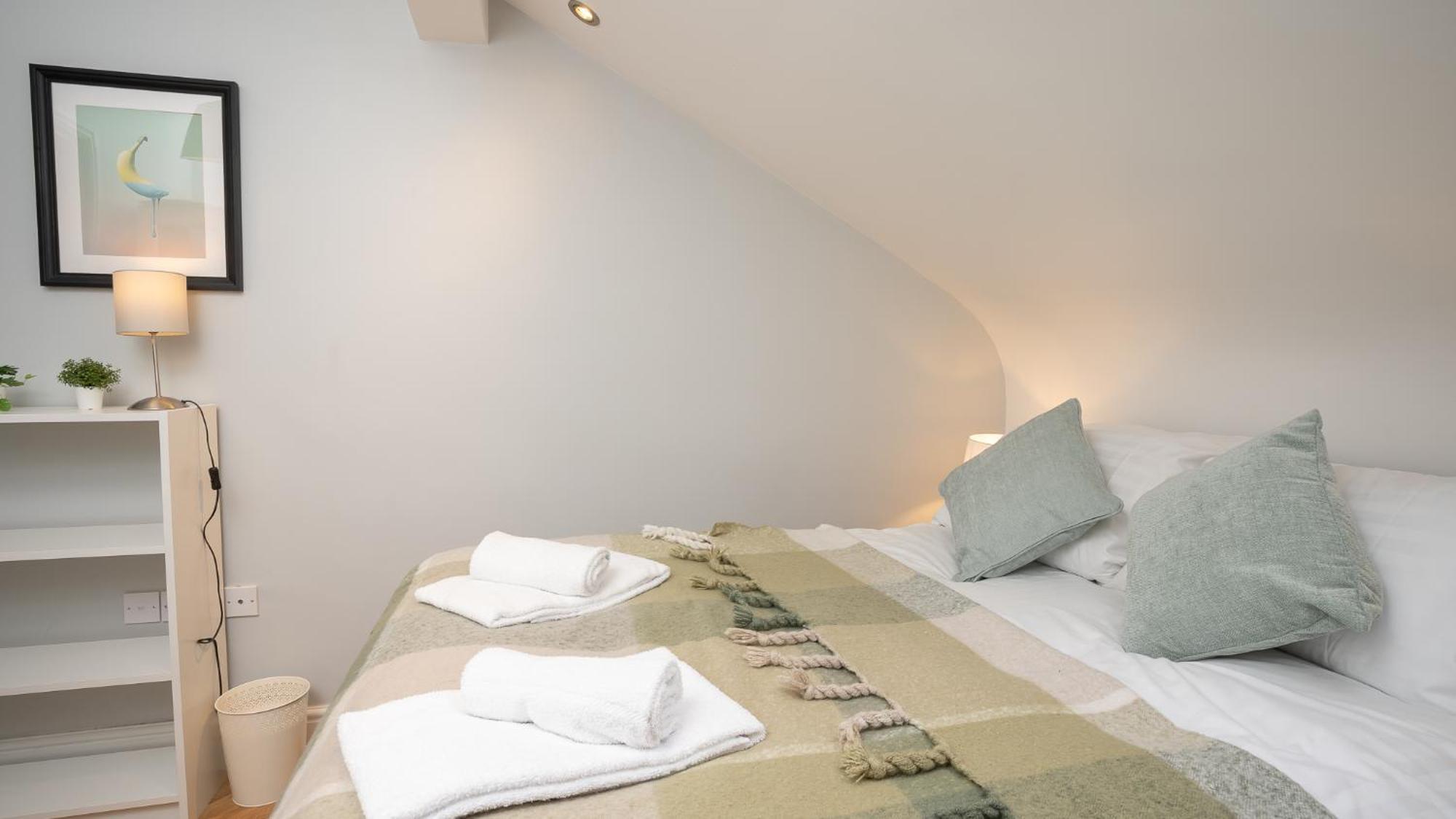 2 Bdr & 1 Bdr Apartments At Queens Uni By Belfast City Breaks מראה חיצוני תמונה