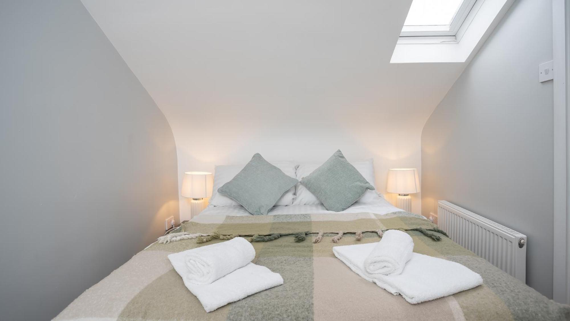2 Bdr & 1 Bdr Apartments At Queens Uni By Belfast City Breaks מראה חיצוני תמונה