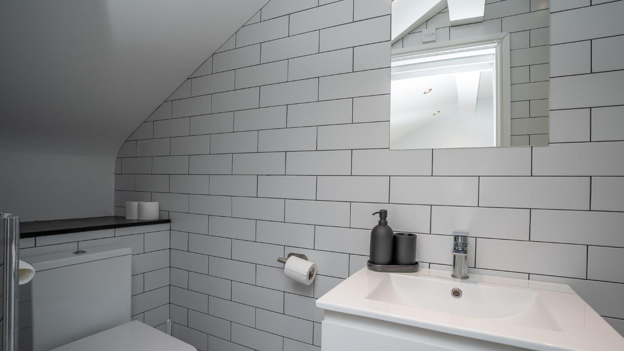 2 Bdr & 1 Bdr Apartments At Queens Uni By Belfast City Breaks מראה חיצוני תמונה