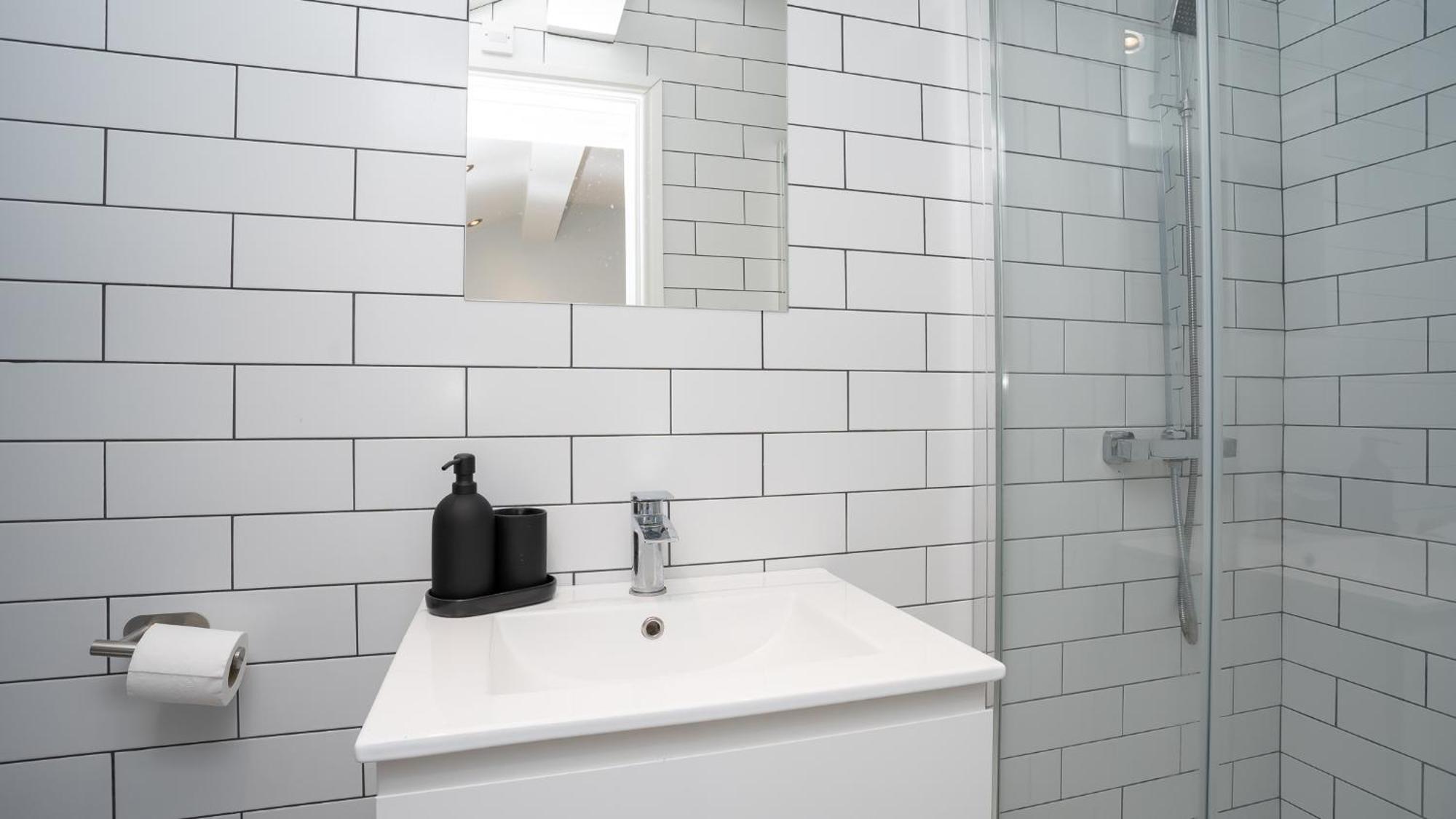 2 Bdr & 1 Bdr Apartments At Queens Uni By Belfast City Breaks חדר תמונה