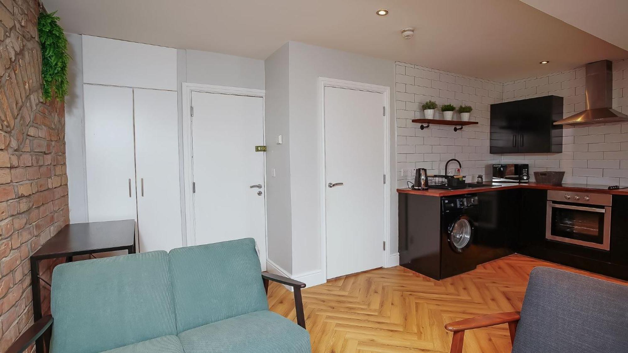 2 Bdr & 1 Bdr Apartments At Queens Uni By Belfast City Breaks חדר תמונה